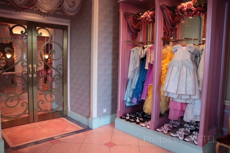 about-bibbidi-bobbidi-boutique