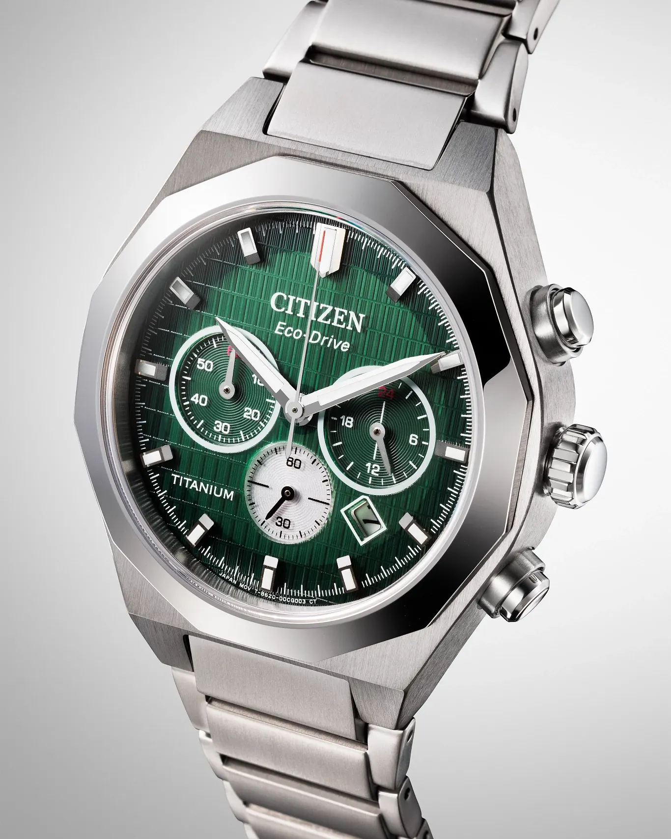 Zenshin Senkei Green Dial Super Titanium Bracelet CA4691-59X | CITIZEN