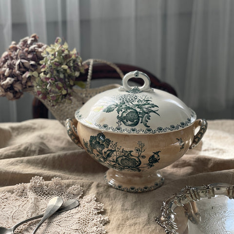 アンティーク陶器の食器 コンポート・スーピエールをお探しなら