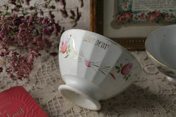 手描きの花模様が可愛いムーランデルー窯カフェオレボウル フランス