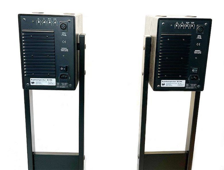 中古品】エンジニアを唸らせる高音質同軸2ウェイアクティブスピーカー