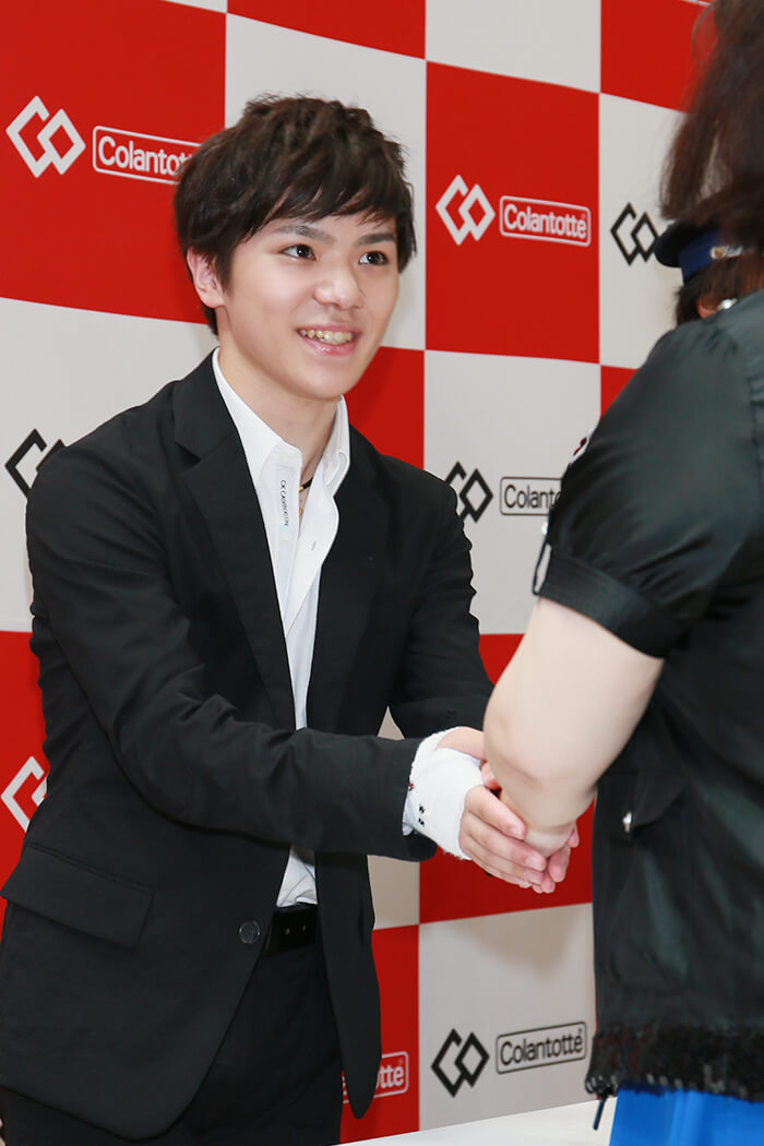 宇野昌磨選手をお迎えしてコラントッテ TAO ネックレス AURA