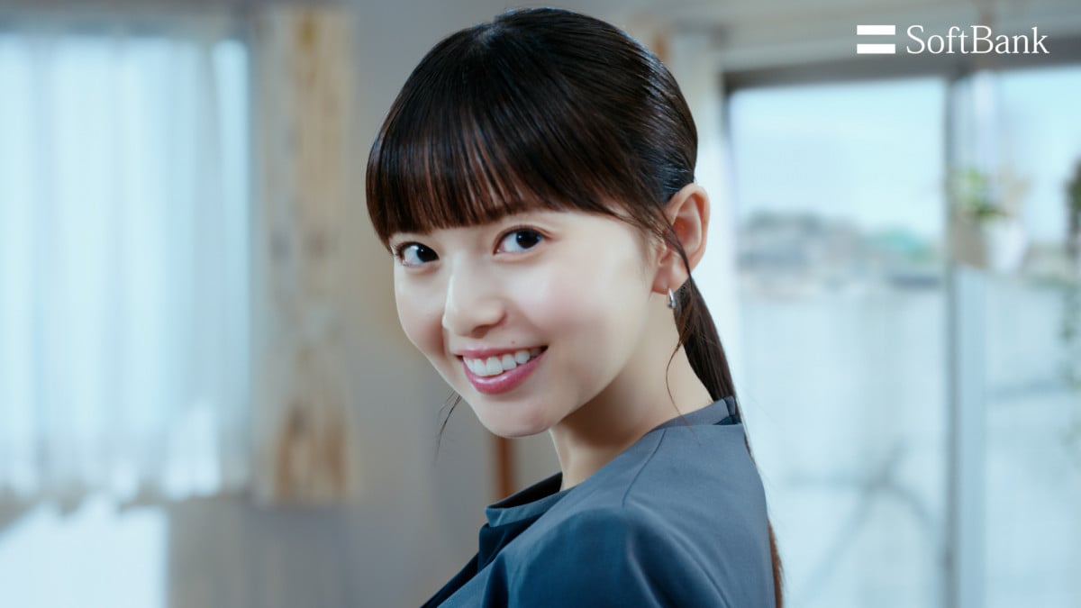 齋藤飛鳥、反町隆史とソフトバンク新CMで初共演 まさかの姿にびっくり