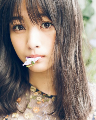 画像・写真 | 欅坂46写真集が発売1週間で3度目重版 累計22万部に【全21