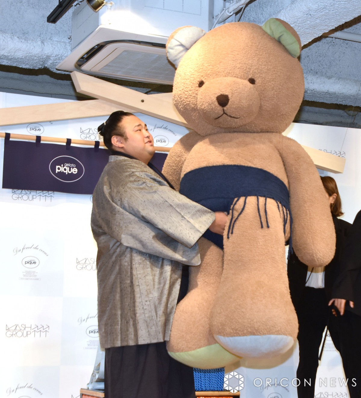 画像・写真 | 貴景勝、ジェラート ピケのふわもこ化粧まわしを贈呈され