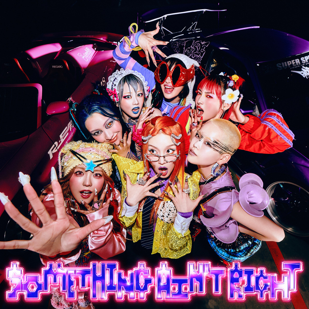 XG、ミニアルバム先行曲第1弾は「SOMETHING AIN'T RIGHT」 カラフル