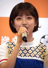 日向坂46・平尾帆夏、駄菓子を大量に差し入れ 佐藤友祐「ちょっと太り