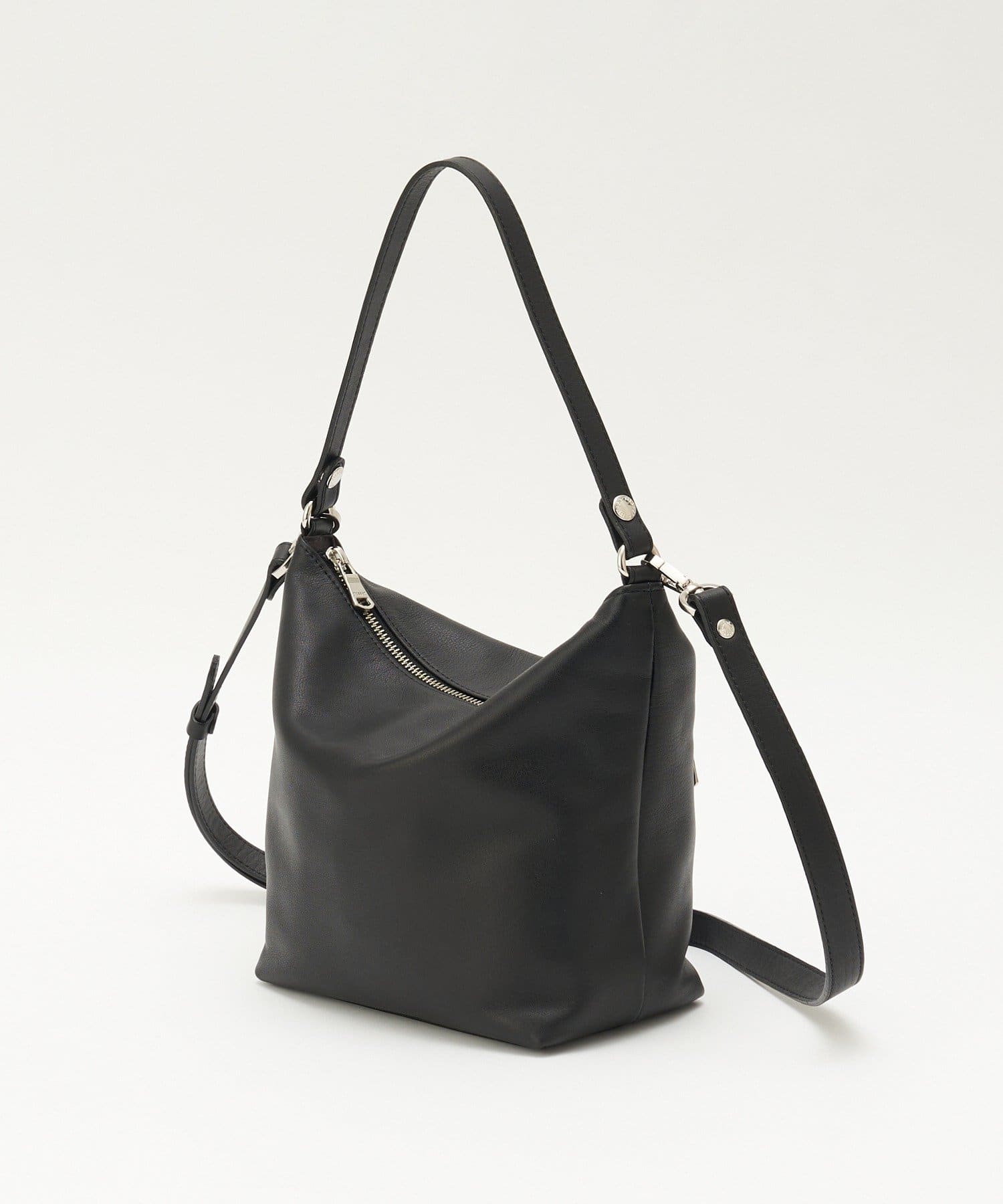 3/4～価格改定》ソフトレザーシンプルショルダーバッグ | russet