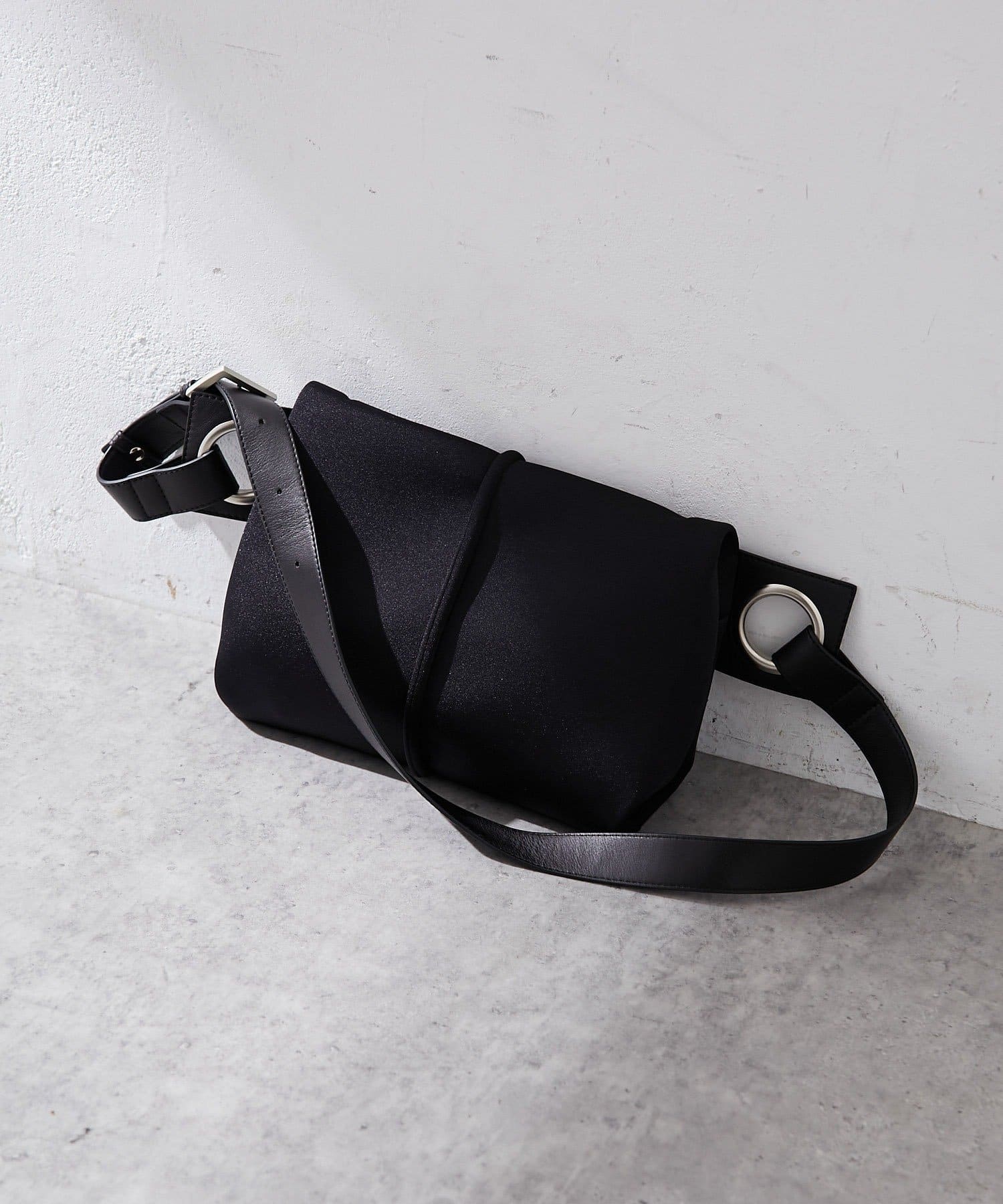 ear別注仕様あり》【kawa-kawa(カワカワ)】NO1289 WETボディバッグM