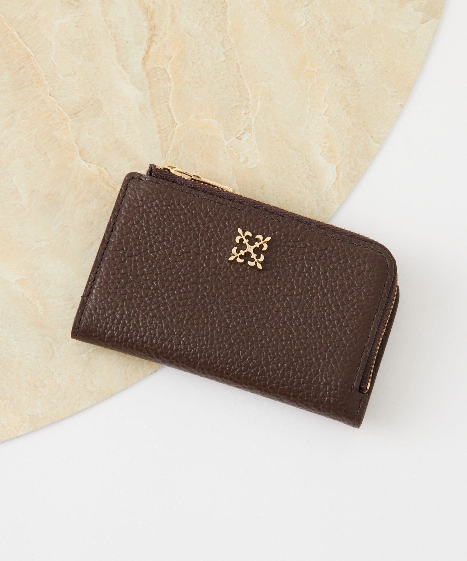 ミニモノグラムプレートフラグメントケース | russet(ラシット