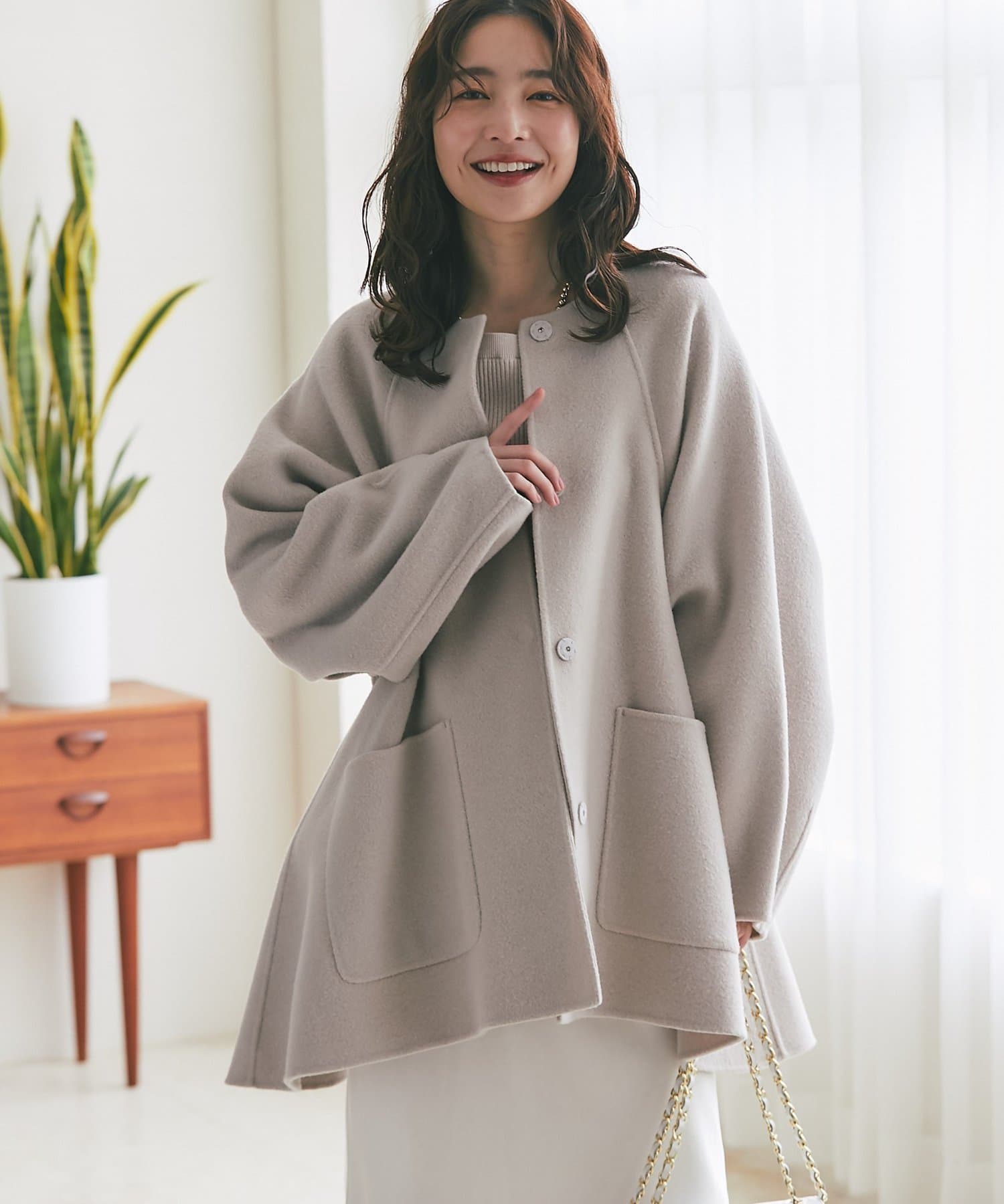 今すぐお届け！・miki監修カラーあり】ライトラグランフレアコート