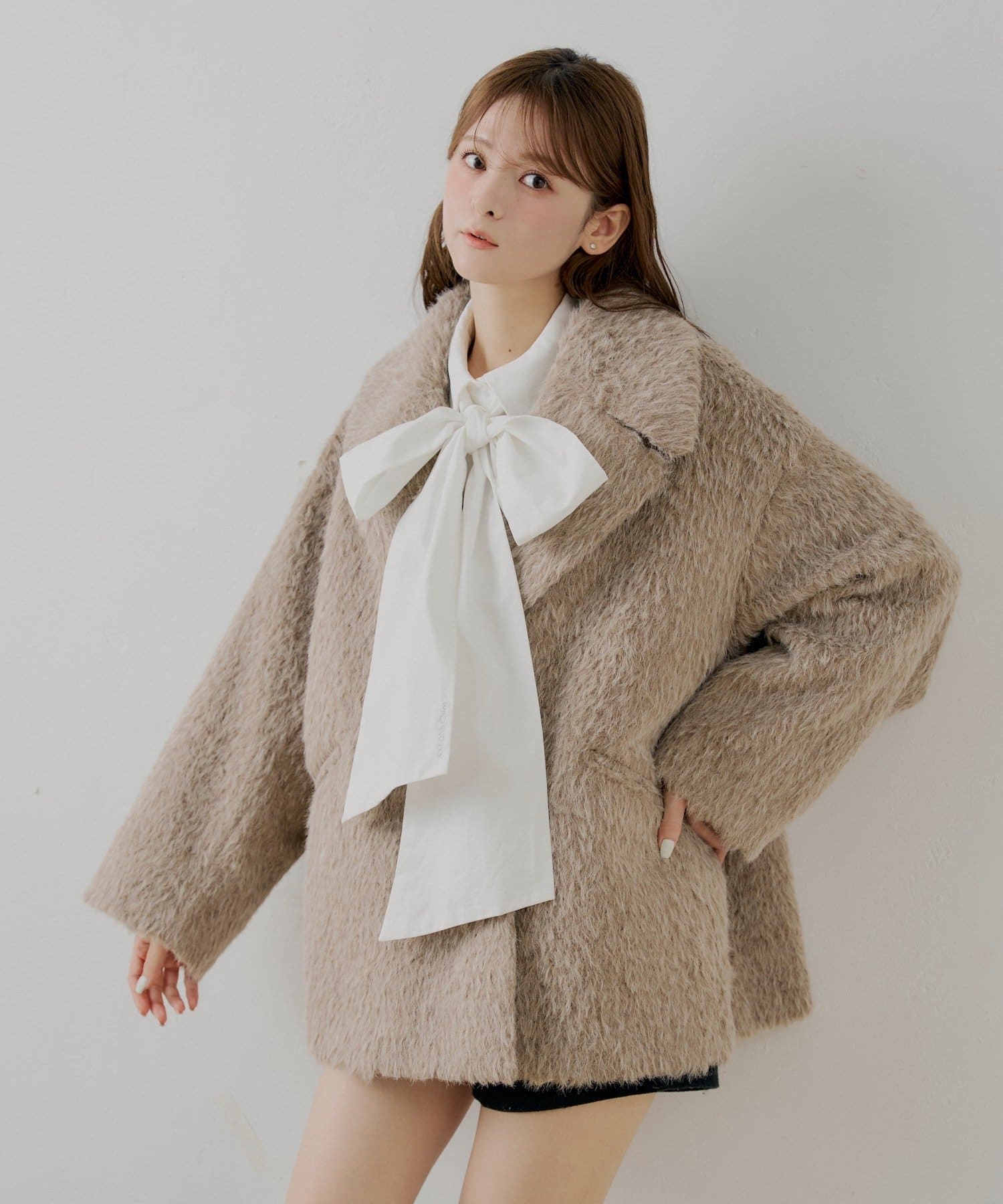 金ボタンシャギーミディジャケットコート | Chico(チコ)レディース