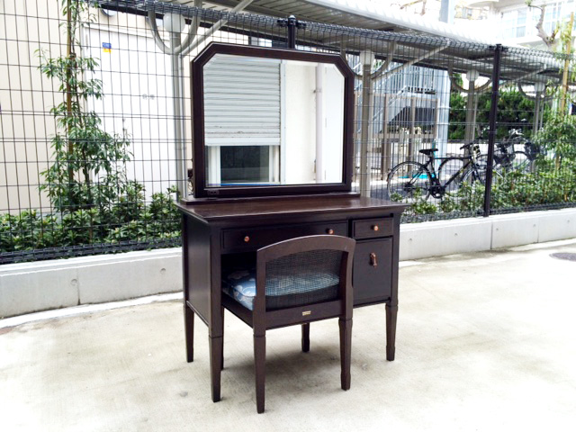 マルニの買取はドレッサーも | リサイクルショップのココカラココロ