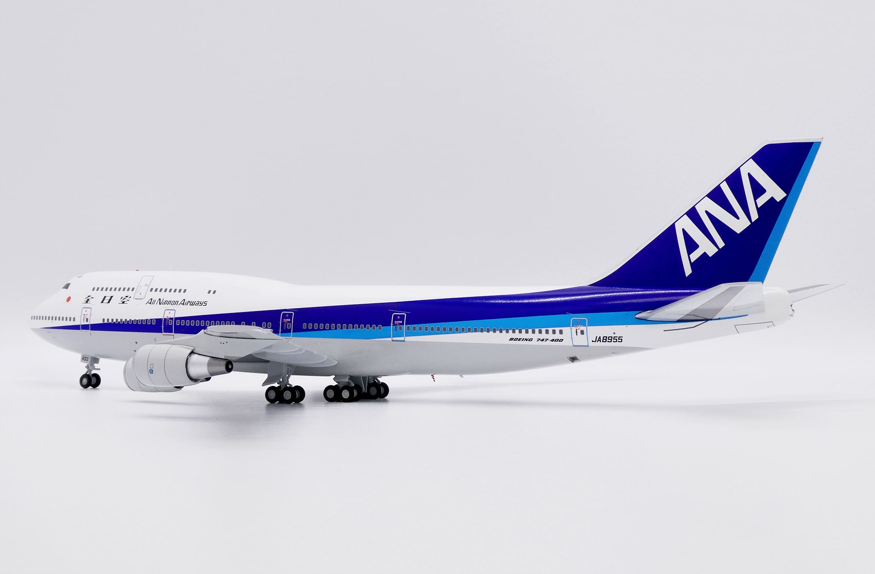 JC Wings 1:200 ANA All Nippon Airways Boeing B747-400D JA8955