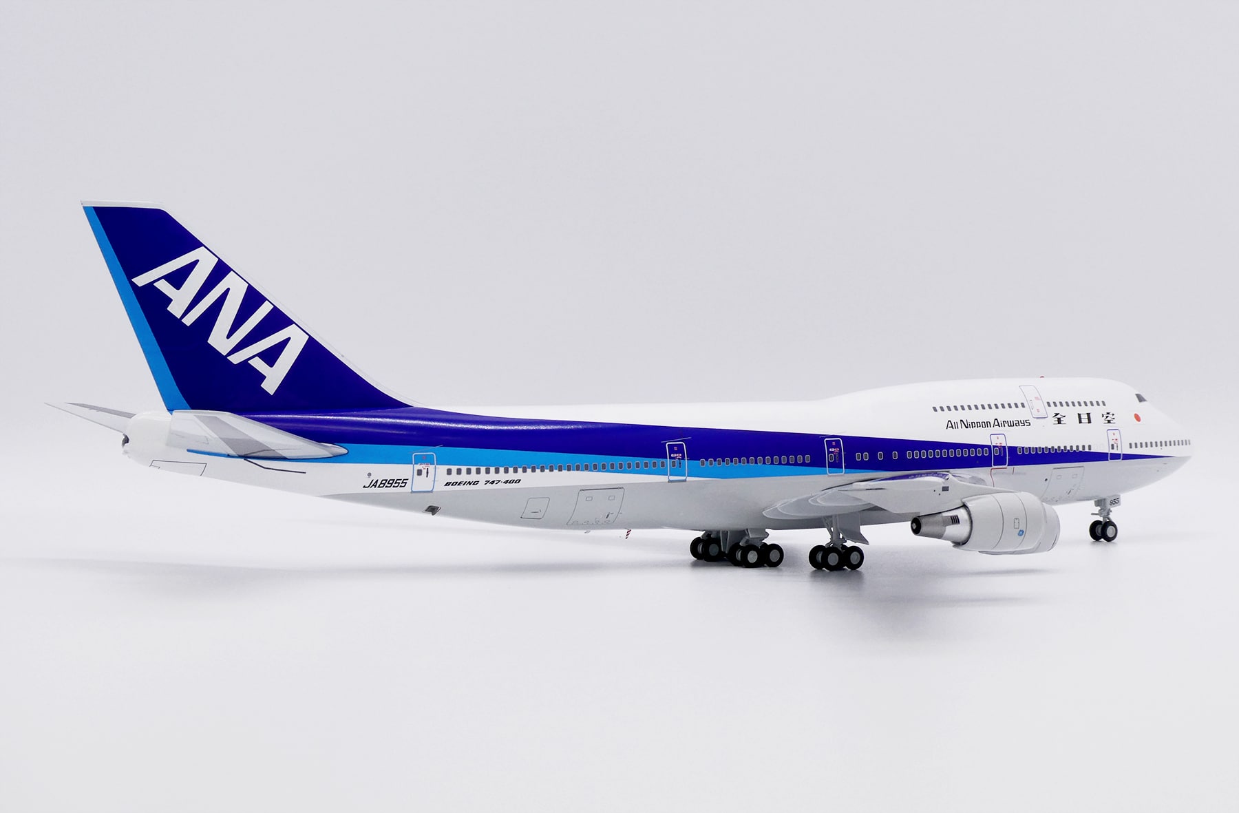 JC Wings 1:200 ANA All Nippon Airways Boeing B747-400D JA8955