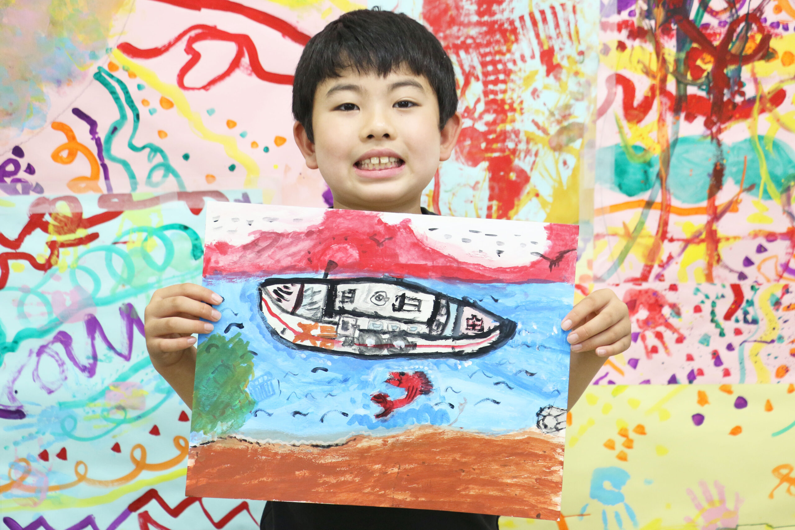 作品展に向けて豊かな海を描いています♪ 絵画子どもクラス | アトリエ