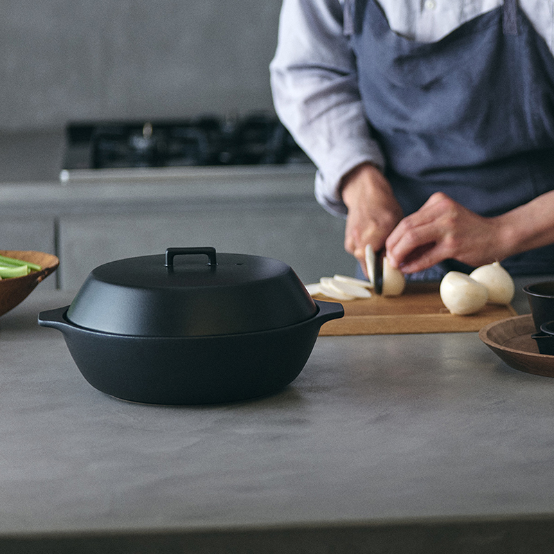 KINTO（キントー）KAKOMI 直火土鍋 2.5L ブラック｜鍋・フライパン