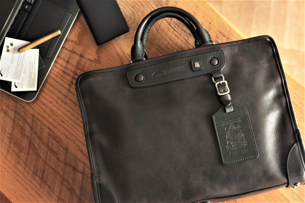 ブリーフバッグ Famiglia のご紹介 | CORBO. コルボ オフィシャルサイト