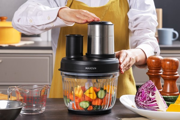 1台5役で大活躍】大容量800mlのフードプロセッサーを、ジェネリック