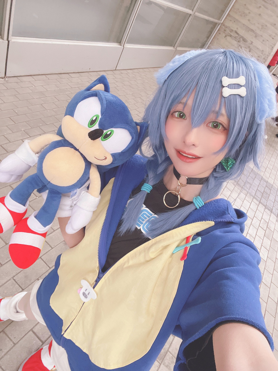 コスプレイヤーしゃーた『ホロライブ』自作した戌神ころね×ソニック