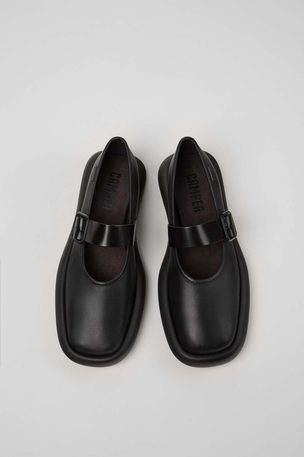 レディース カジュアルシューズ | カンペール（Camper）公式オンライン