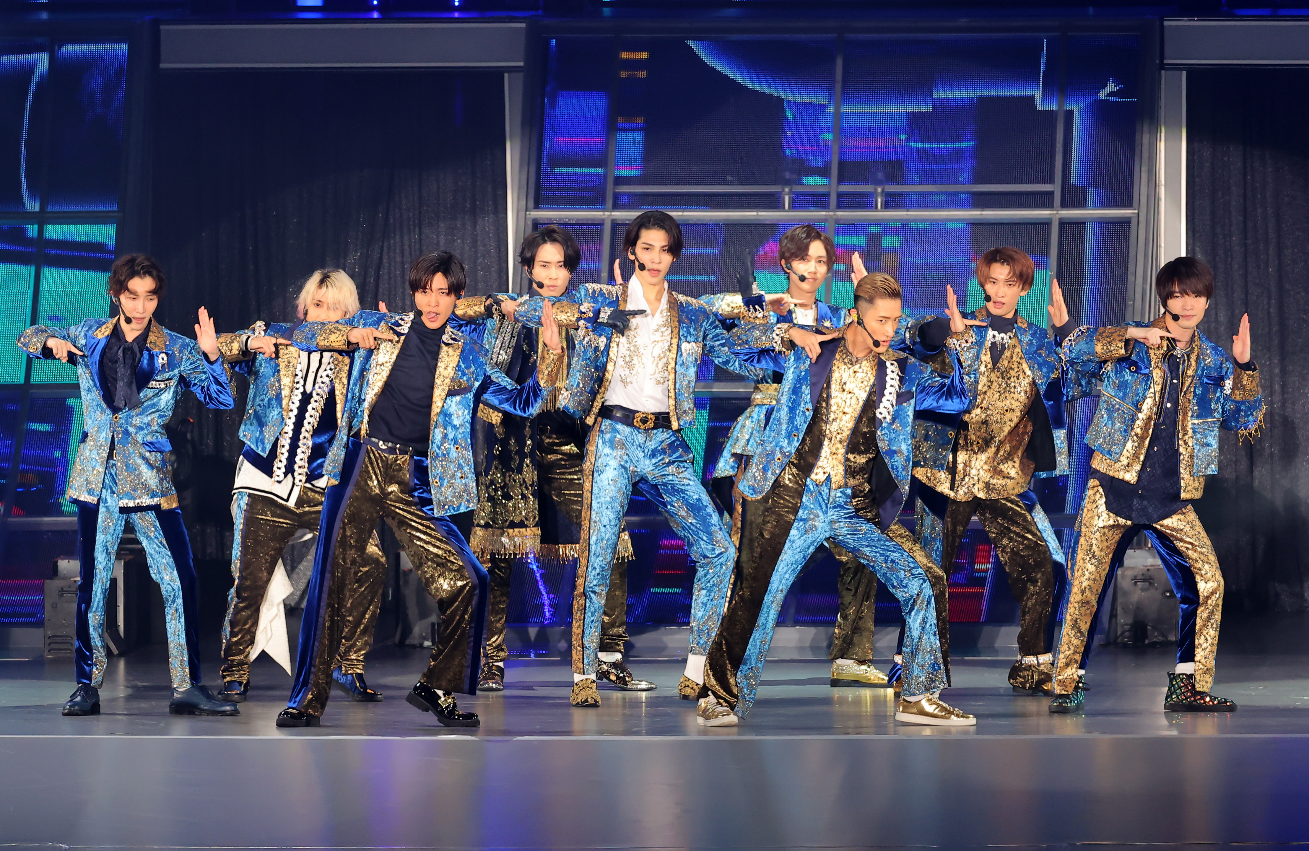 Snow Manが横浜アリーナで単独コンサート 1万5000人熱狂