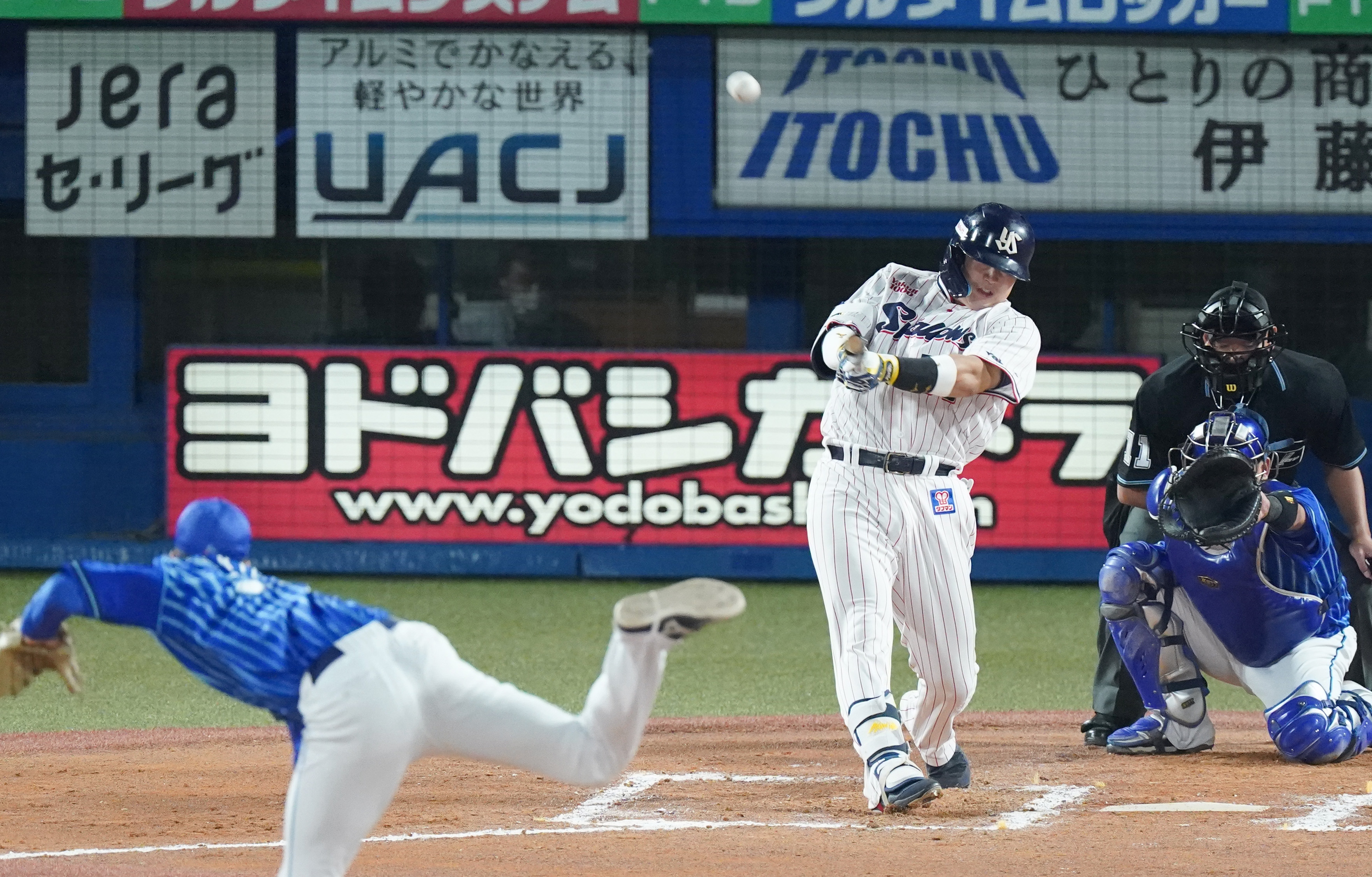 フォト特集】村上宗隆56号、三冠王達成 王さん抜き日本選手最多