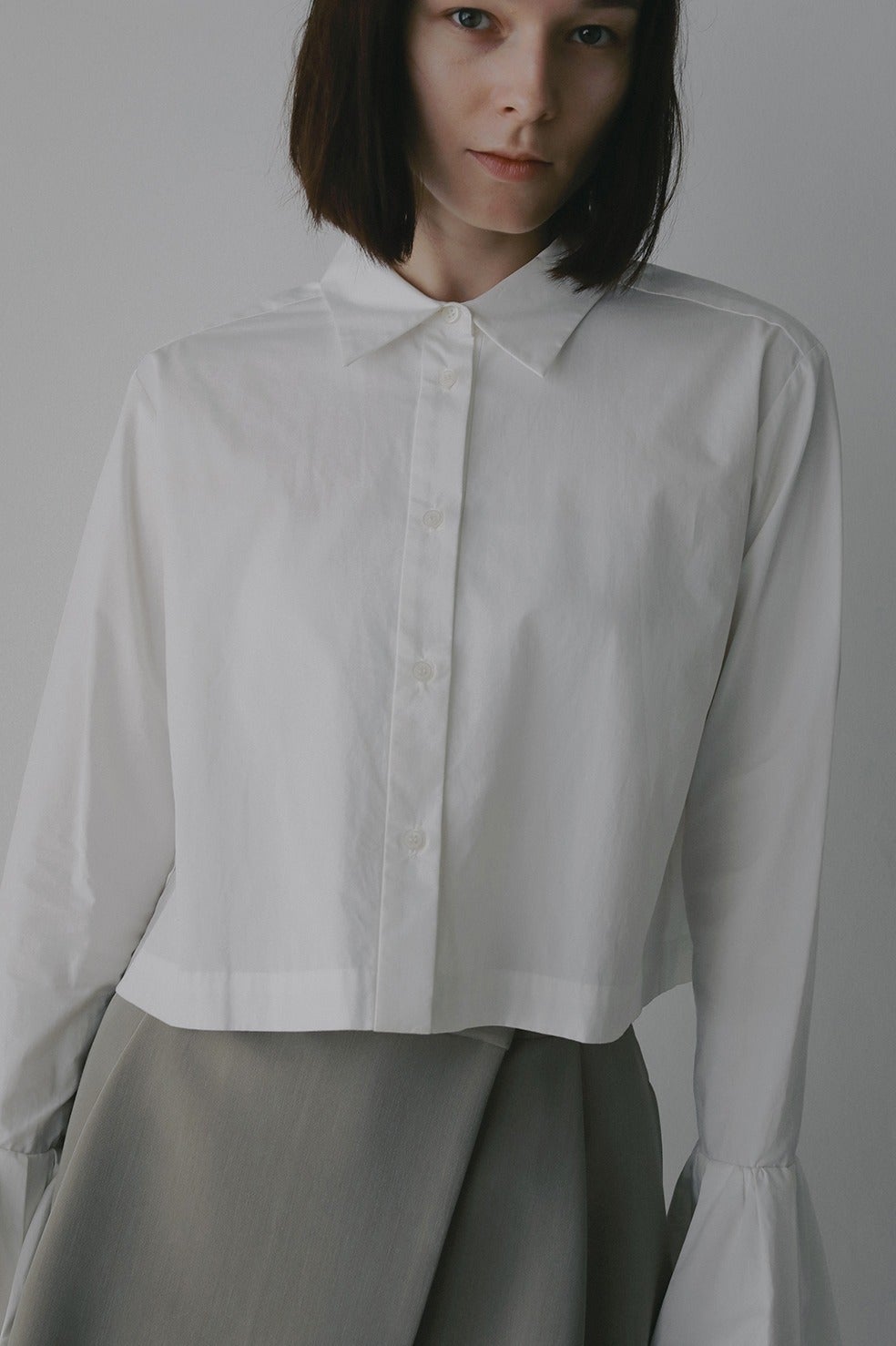 FRILL CUFF SHIRT｜TOPS(トップス)｜MANOF OFFICIAL ONLINE STORE