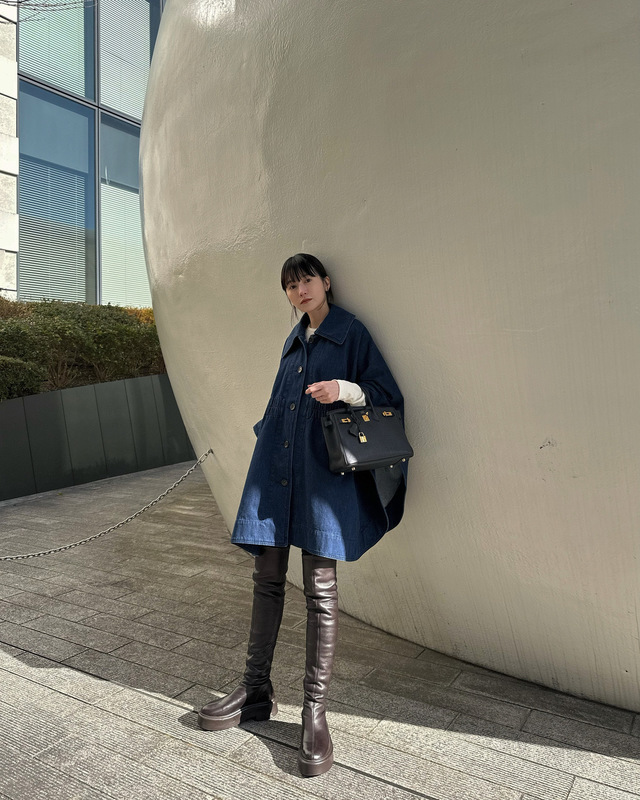 発売中の”DENIM CAPE COAT”を松本恵奈着用でご紹介。｜CLANE WEB