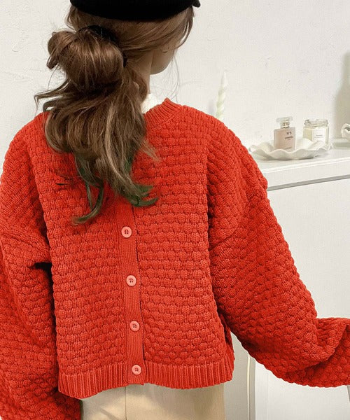 mily bilet】印象的1枚。2wayぽこぽこ軽量クロップド丈ニット