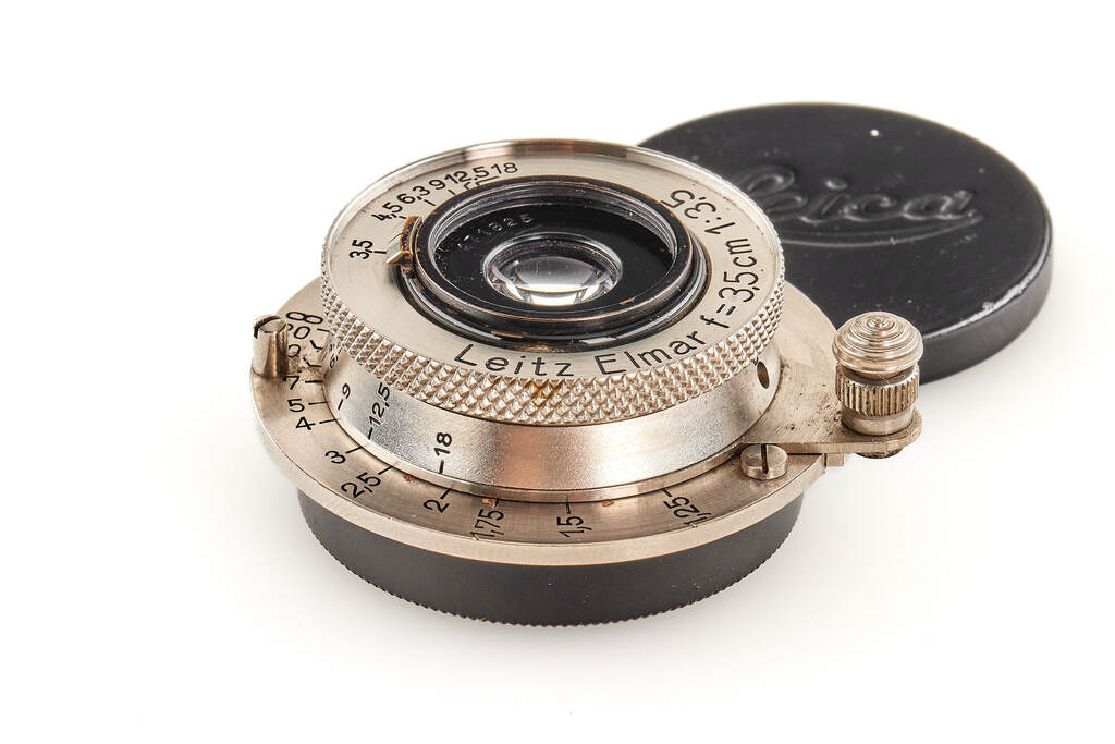古書 Leica screw mount cameras 古書 Leica screw mount cameras by F