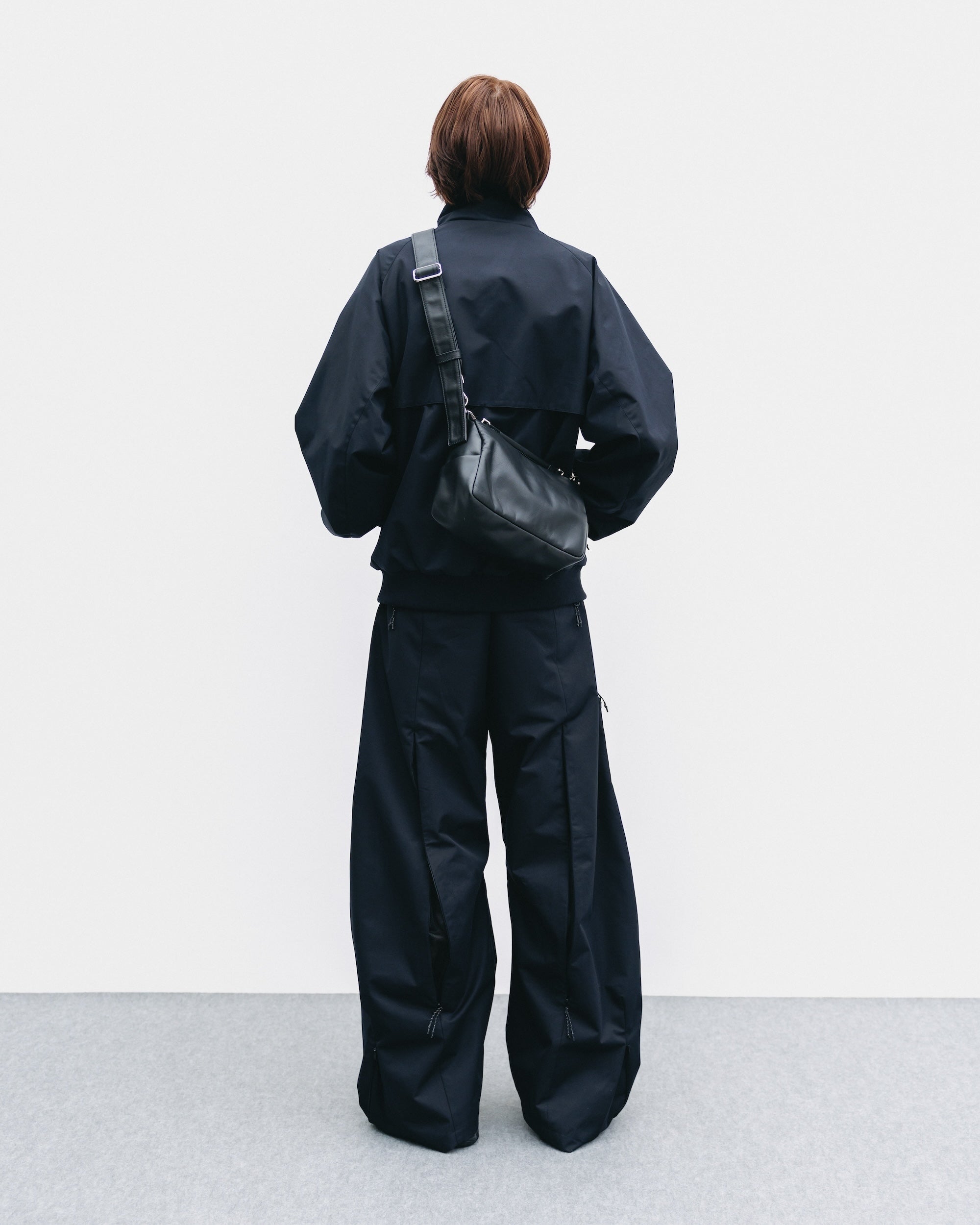 2.11 WED 20:00- IN STOCK】LEATHER DAYOFF BAG MINI (BLACK)