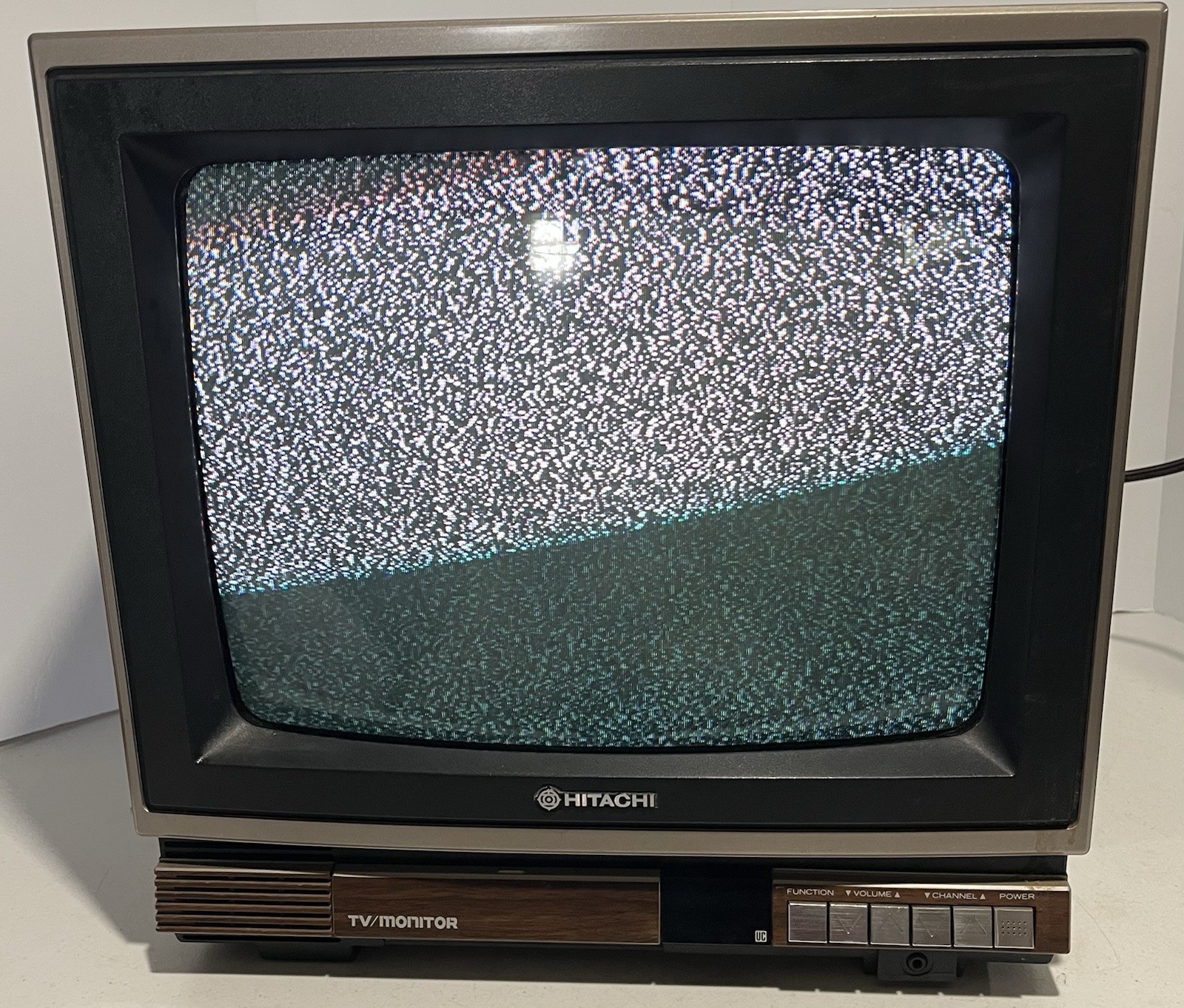 Hitachi CT-1358 | CRT Database