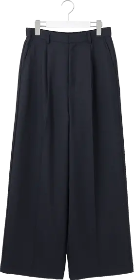 23区】滝沢眞規子が魅せる、冬の煌めきニットコレクション