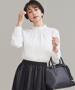 VERY掲載】バックサテンアムンゼン フリルデザインシャツ / 23区