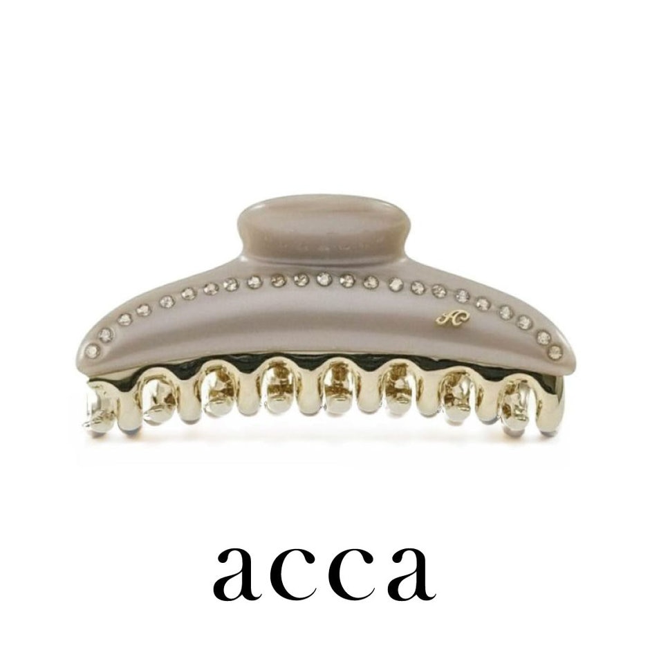 冬に際立つティアラクイーンクリップのエレガントな魅力 | acca(アッカ