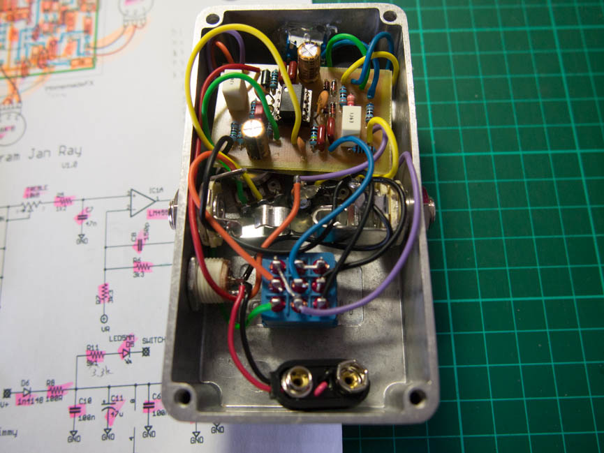 自作エフェクター『VEMURAM Jan Ray』