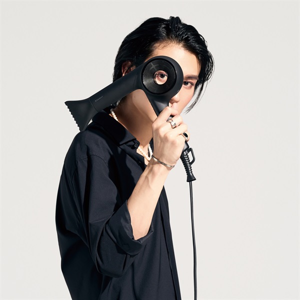 マグネットヘアプロ ドライヤーゼロ(ブラックプラス)