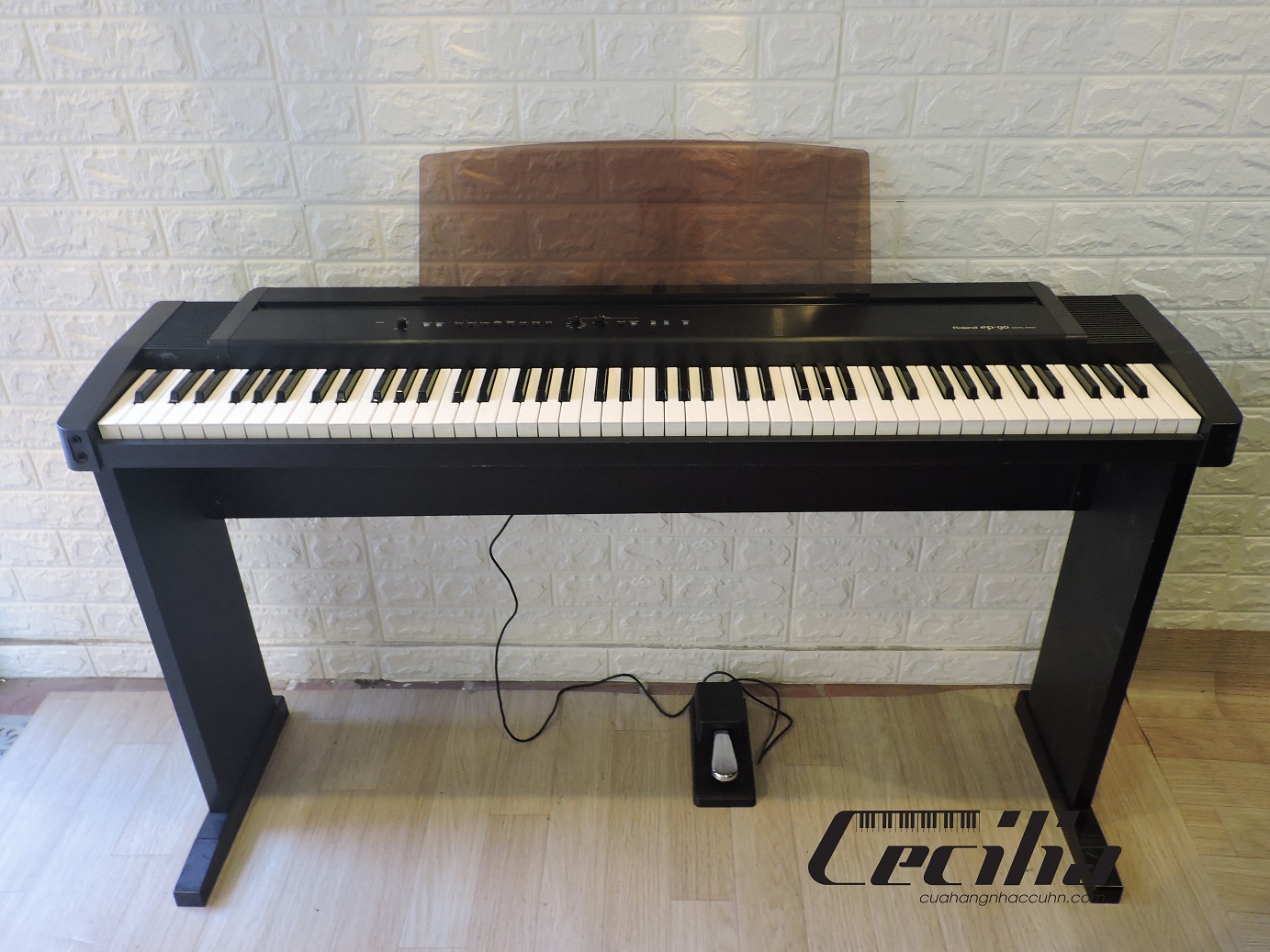 Đàn Piano điện Roland EP90 - Piano điện Nhật Bản