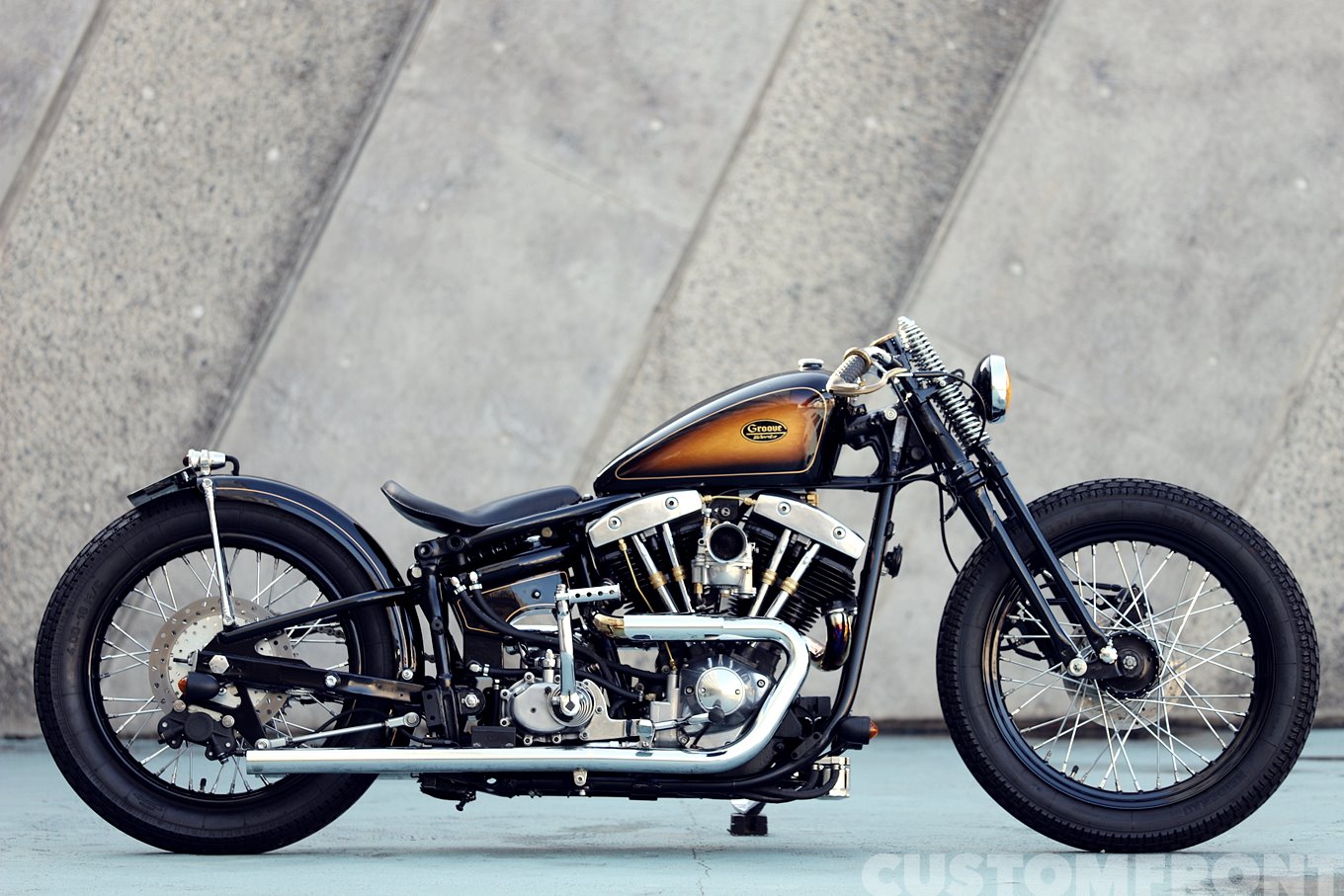 4速フレームショベルヘッドのショーカスタムバイク FXS 1981年