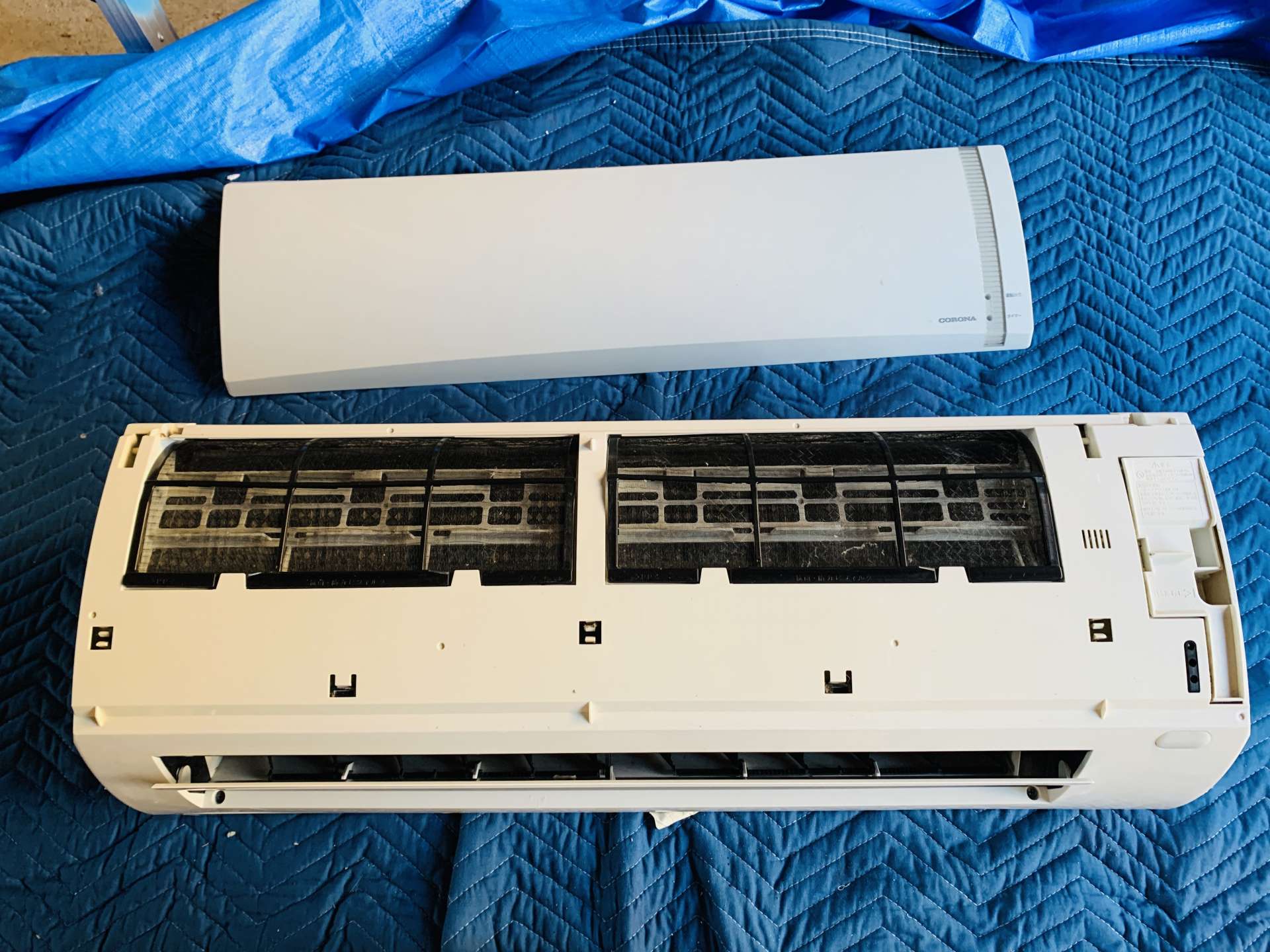 コロナのルームエアコンの分解方法 | ずっと安心して使っていただける