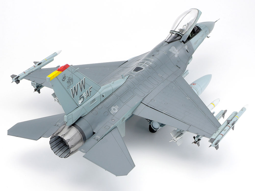 タミヤ 1/48 傑作機シリーズ ロッキード マーチン F-16CJ［ブロック50