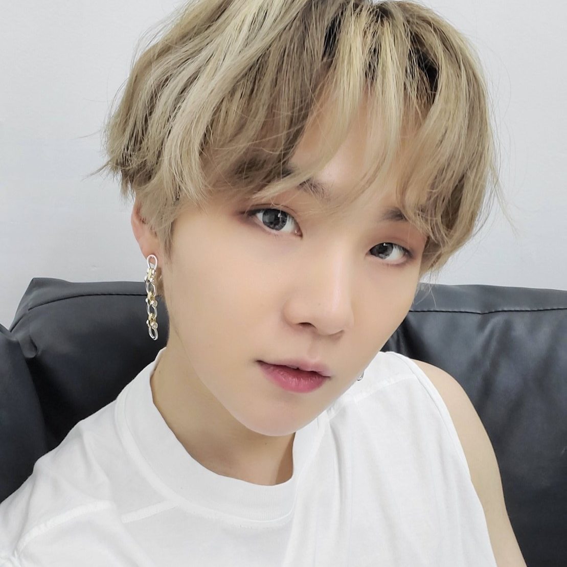 BTS SUGA ポジション、特徴、性格 - DANMEE ダンミ