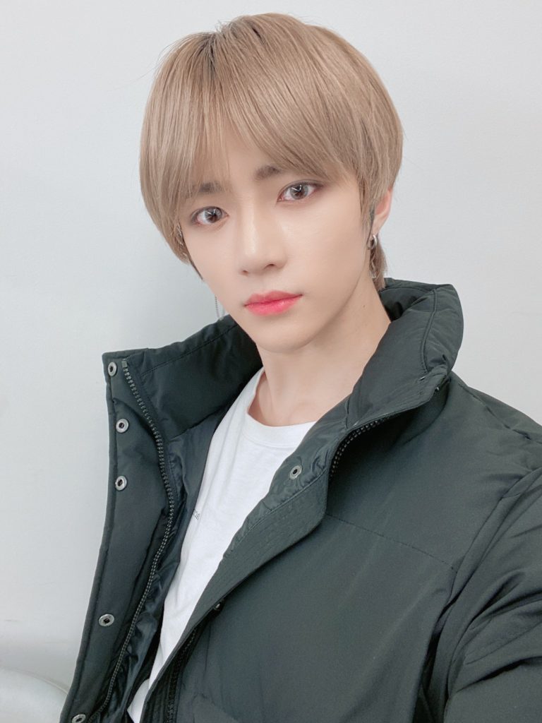 TXT ボムギュ、14歳の時に書いた伝染病'自己隔離マニュアル'が話題