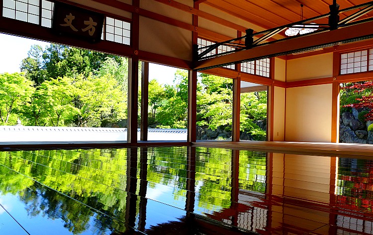 首都圏発 日帰り・宿泊バスツアー【HIS】