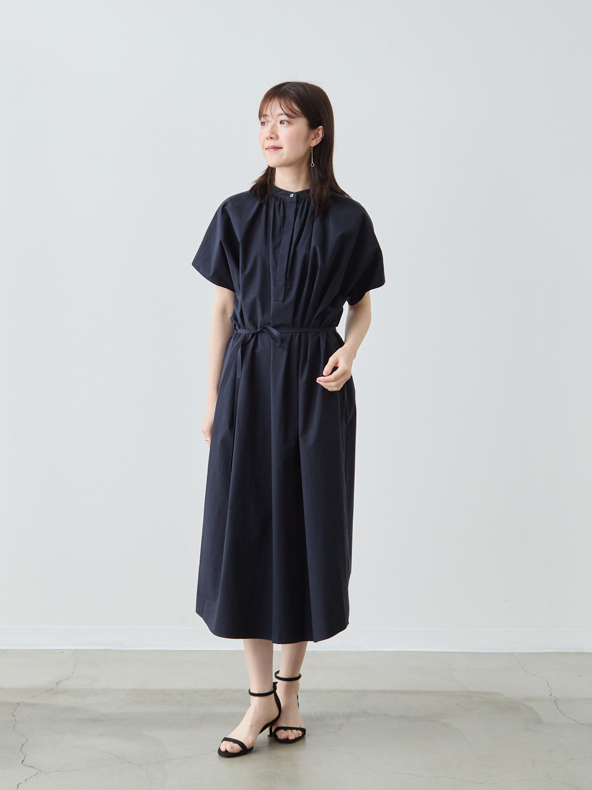 オーガニック綿ギャザーワンピース/ネイビー | Factelier (ファクトリエ)