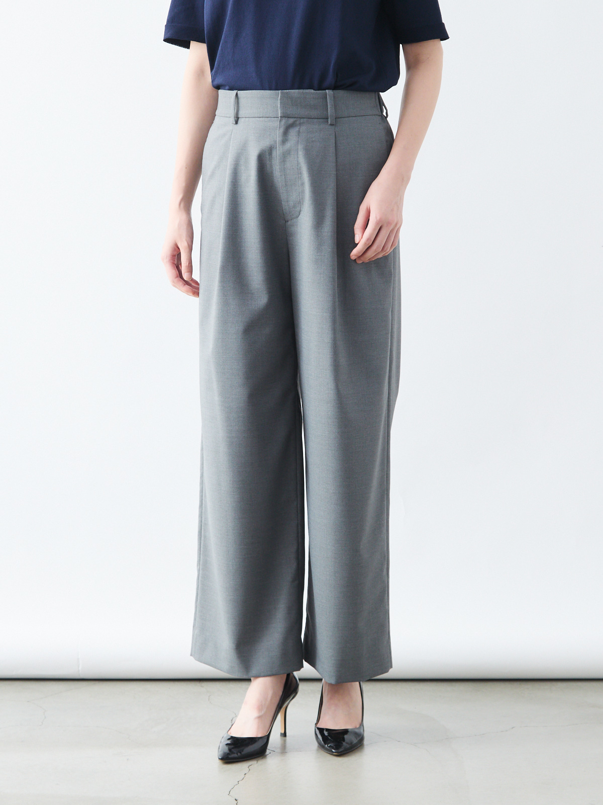 上質イージースラックス/グレー | Factelier (ファクトリエ)