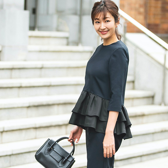 CARETTE]kokodeオリジナル ネイビートップス(ぺプラム) | KOBUNSHA