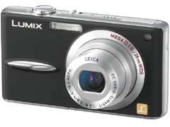 パナソニック、28mmレンズで世界最薄「LUMIX DMC-FX30」
