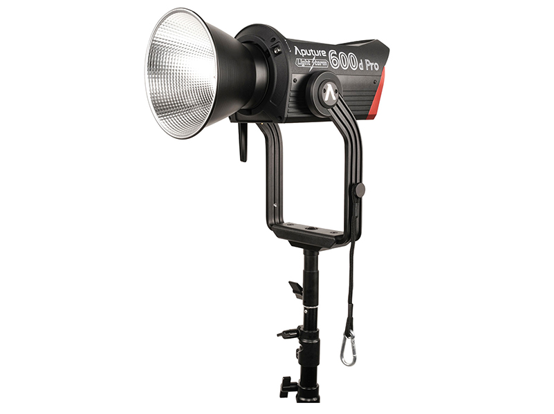 Aputure、“HMI 1,200W相当の明るさ”謳うLEDライト「LS 600d Pro
